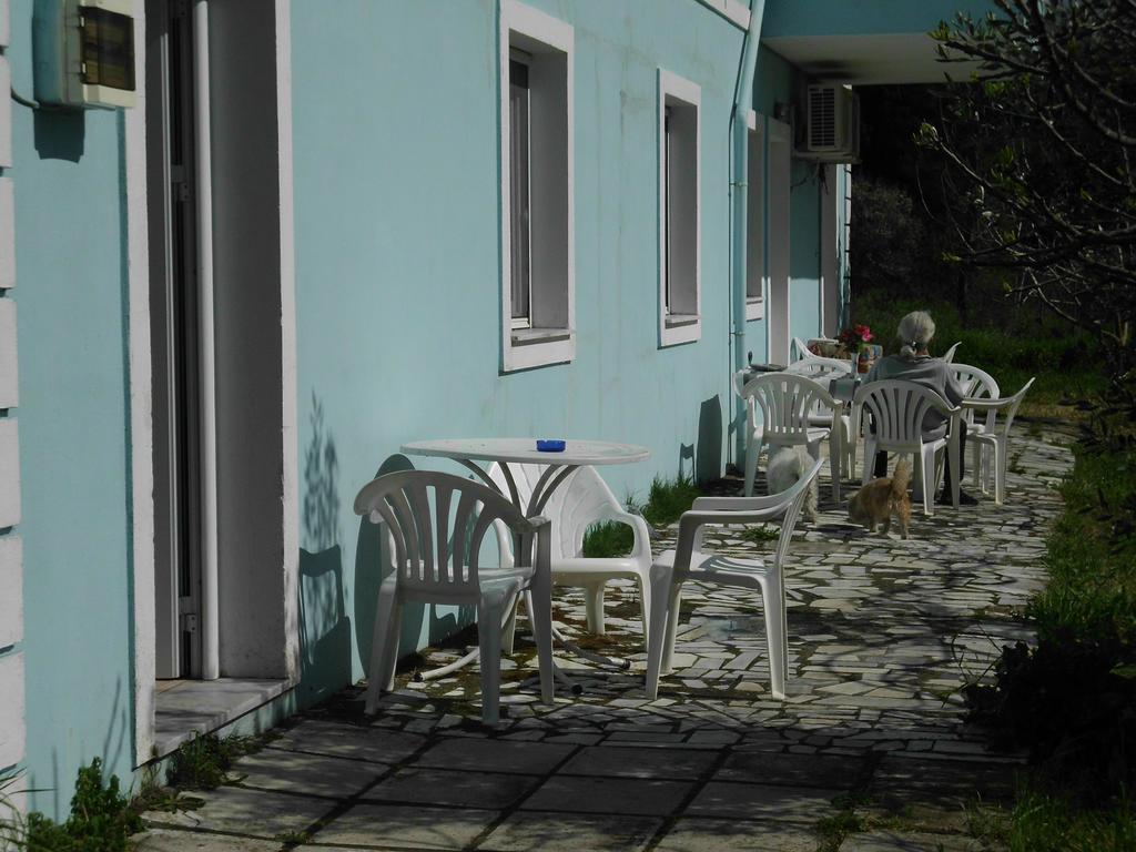 Tom'S House Apartment Skriperon Exterior photo