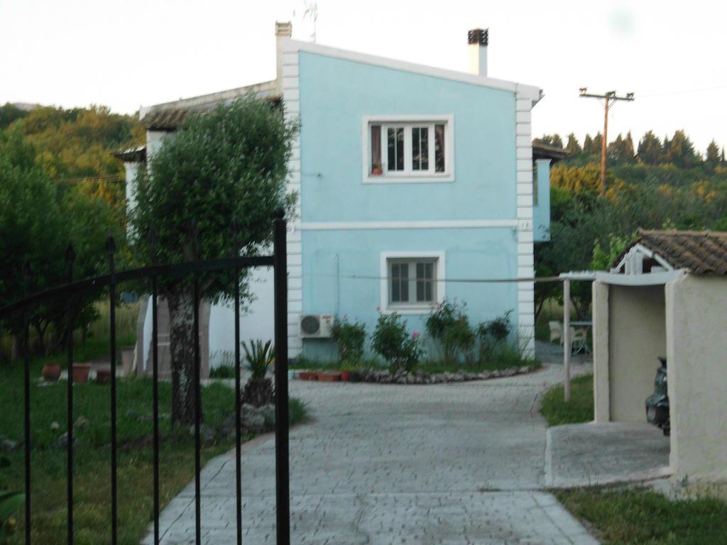 Tom'S House Apartment Skriperon Exterior photo